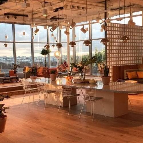 Bureaux a louer en coworking a Paris